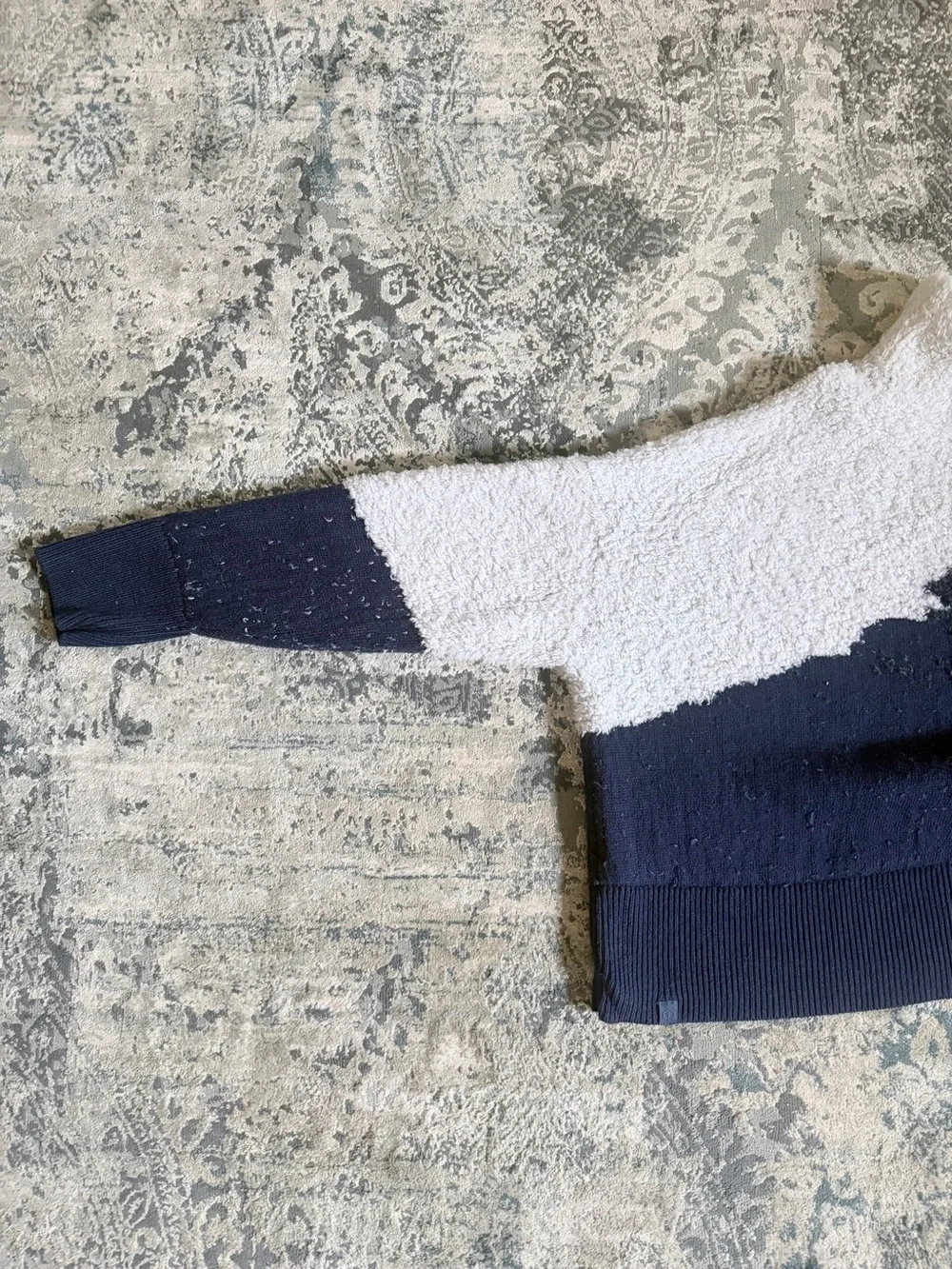 Lululemon Ombre Knit Textured Turtleneck Sweater M oversized off white Blue Grey